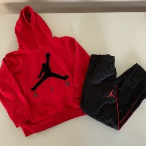 Air Jordan boys hoodie & pants set